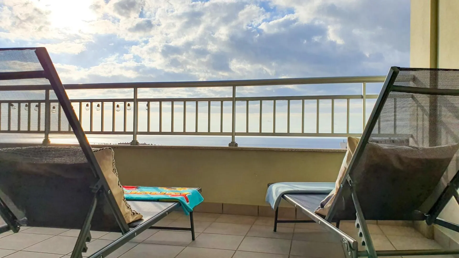 Terraza Sunset In Palm Mar, Pool & Padel Apartment Spain
