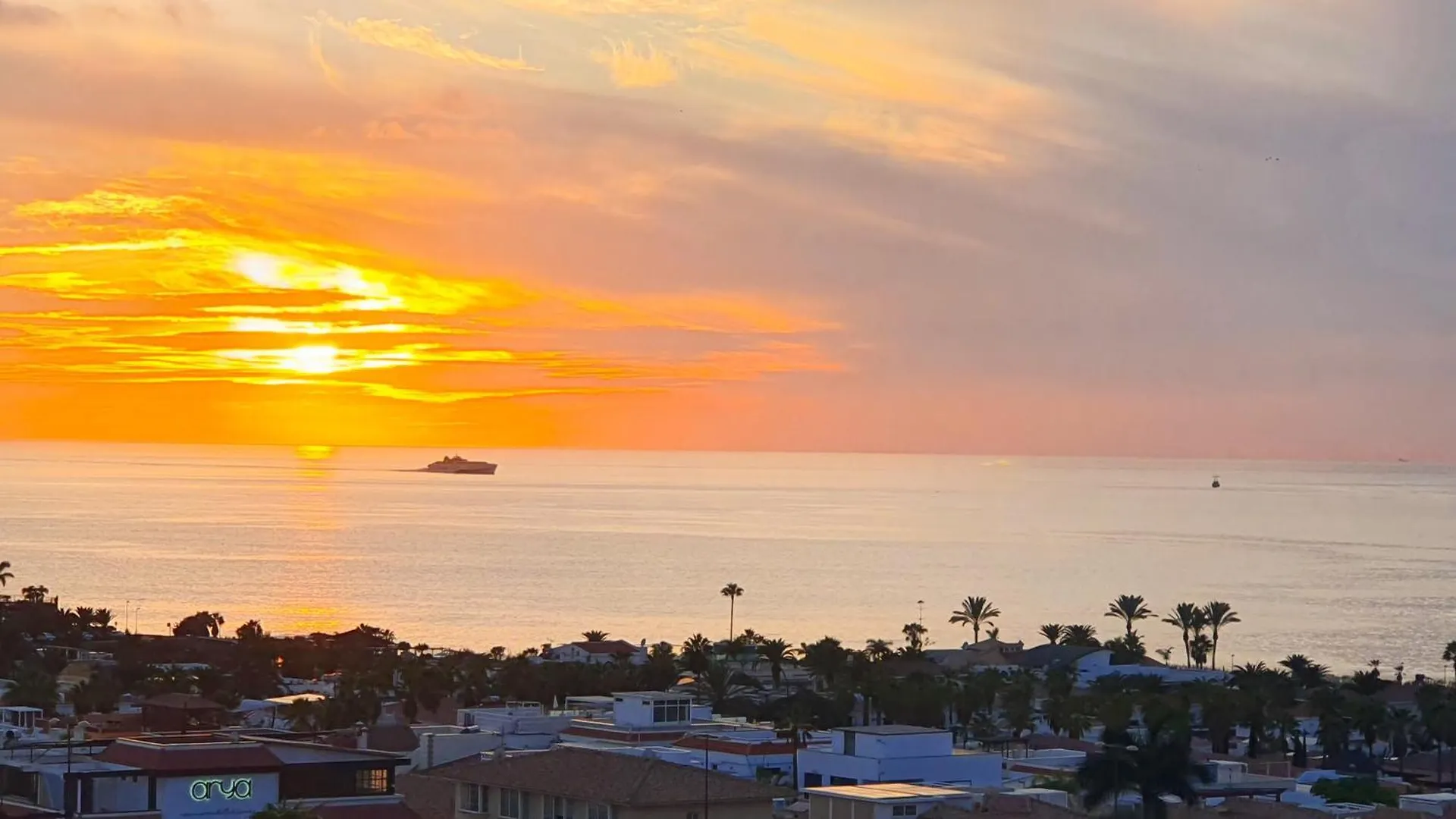 Terraza Sunset In Palm Mar, Pool & Padel Apartment